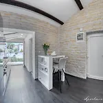 Penthouse Angels With Private Parking 아파트