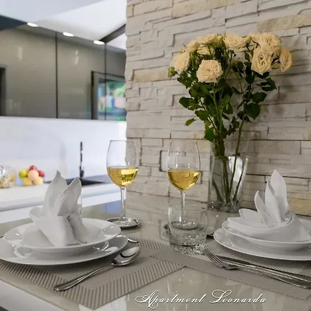 Penthouse Leonarda With Private Parking * Pula