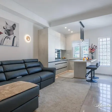 Penthouse Angels With Private Parking